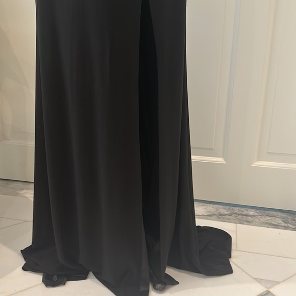 Jazz couture size 8 black and sequin long gown. - Picture 9 of 13